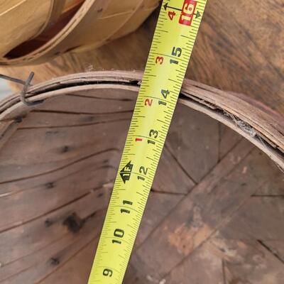 Lot 327: (3) Assorted Size Vintage Farmhouse Harvest Baskets