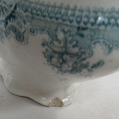 Misc Lot: Churchill England Blue Willow C/S, Frankoma Little White House Mug, Johnson Bros Eng Gravy