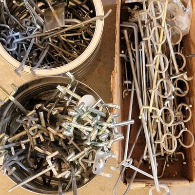 Lot 341: Assorted Lot of Peg Board Hanger Hardware