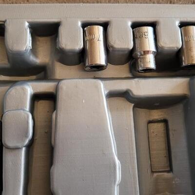 Lot 347: Sockets & Wrenches Tool Lot
