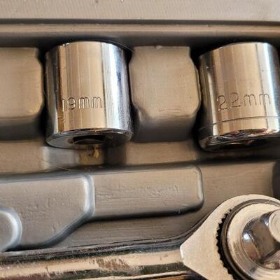 Lot 347: Sockets & Wrenches Tool Lot