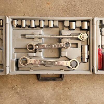 Lot 347: Sockets & Wrenches Tool Lot