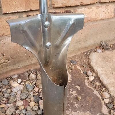 Lot 351: Garden Hole Digger