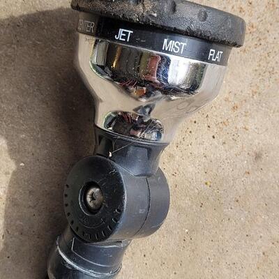 Lot 353: Gardening Hand Tools and Sprayer Wand