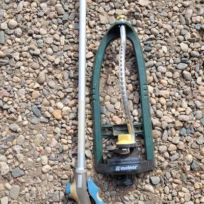Lot 354: Sprinkler and Nelson Spraying Wand Soaker