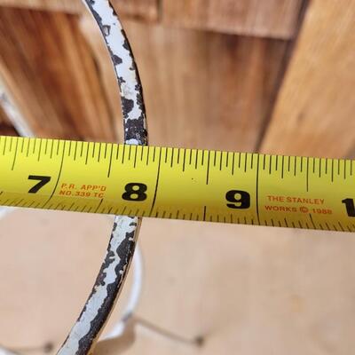 Lot 362: Vintage Pin Leg White Metal Planter Stand