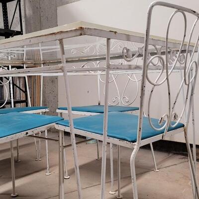 Lot 367: Vintage Thick Glass Top Metal Table and (4) Chairs