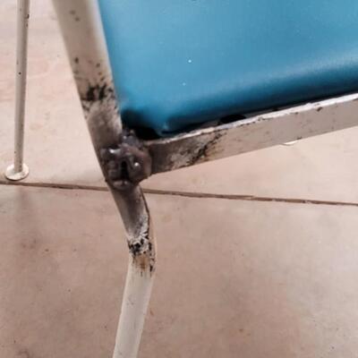 Lot 367: Vintage Thick Glass Top Metal Table and (4) Chairs