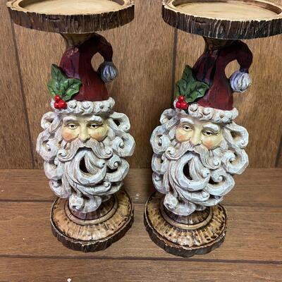 Lot 324: New Burlap/Evergreen Wreath and Santa Candlesticks(lot 2 of 2)