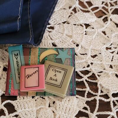 Lot 372: (2) Vintage Umbrellas, a Brooch and Vintage Green Vail