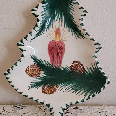 Lot 375: Vintage Christmas Plate and Platters (stand included)