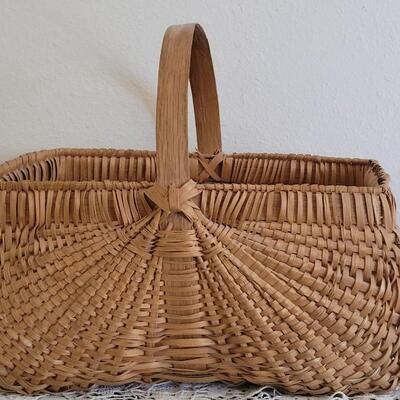 Lot 382: Vintage Wood Handle Woven Gathering Basket