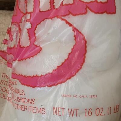 Lot 385: Quilt Batting and Pillow Fluff