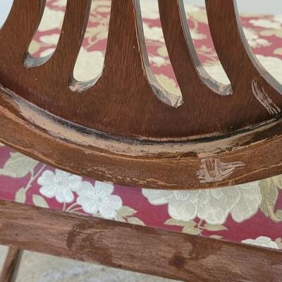 Lot 386: Antique Chair