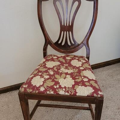 Lot 386: Antique Chair