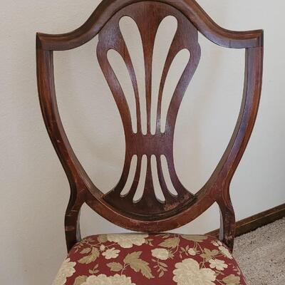 Lot 386: Antique Chair