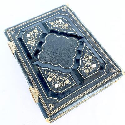 AA    ANTIQUE LEATHER BOUND PHOTO ALBUMS FOR CDV & CABINET CARDS