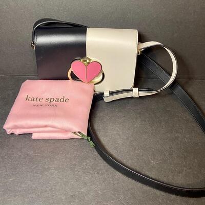 Lot 199: Kate Spade Crossbody Handbag w/Dustabag