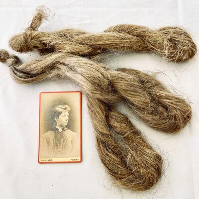 AA   ANTIQUE 3 HANKS OF BLOND HUMAN HAIR PIECES