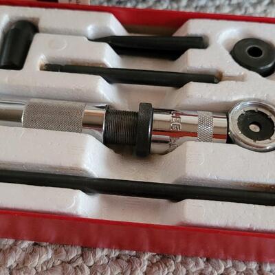 Lot 398: Vintage New in Box LEE LOADER Rifle Edition 7 x 57 MAUSER (.284 diameter bullet)