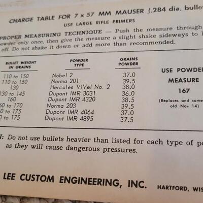 Lot 398: Vintage New in Box LEE LOADER Rifle Edition 7 x 57 MAUSER (.284 diameter bullet)