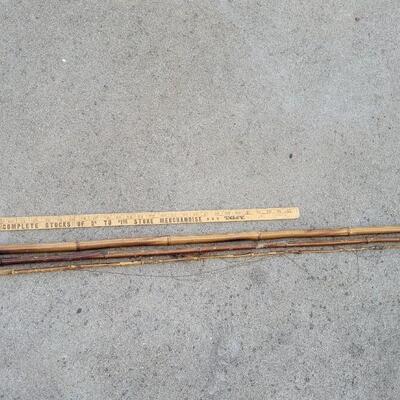 Lot 401: Vintage 3-Piece Cane Fishing Pole