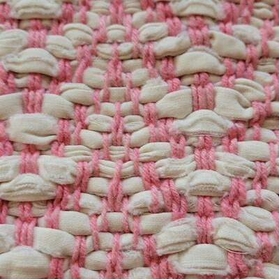 Lot 403: Vintage Pink & White Woven Rug (Very Nice Condition) 40" Ã— 26"