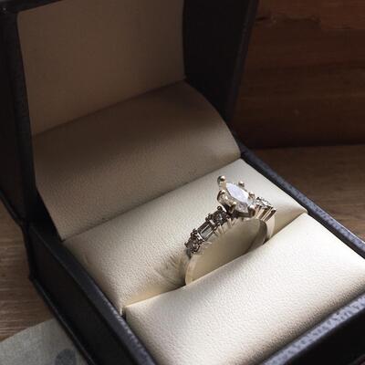 Vintage 1 carat Marquis Diamond Engagement Ring 18k White Gold Size 7