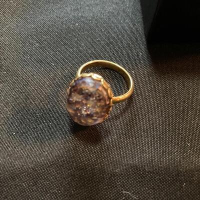 Gold Ring with Gold Flecks in Size 6