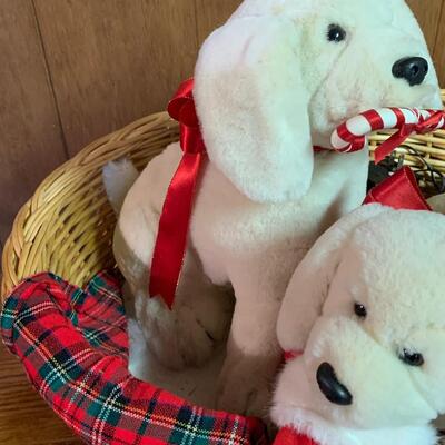 Lot 307: Large Santa's Best Animated Puppies in a Basket w/Box