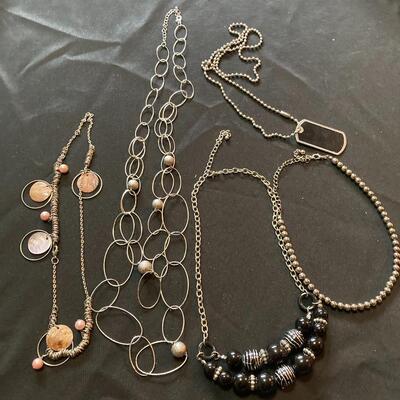 5 pc Necklace Collection Vintage Jewelry Lot