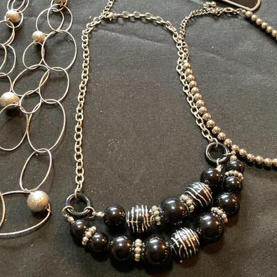 5 pc Necklace Collection Vintage Jewelry Lot