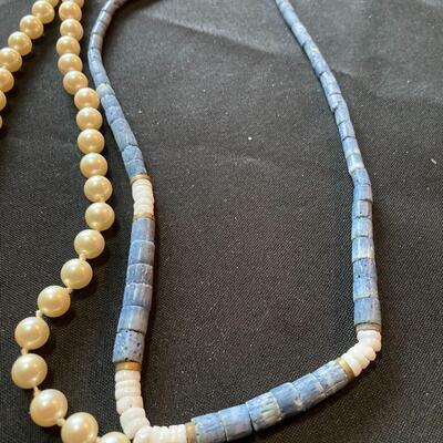 Collection of Beaded Necklaces 5 pc Jewelry