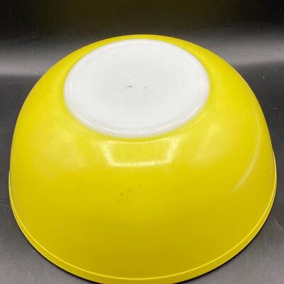 Vintage PYREX Sunshine Yellow Primary Colors Large Mixing Bowl 404