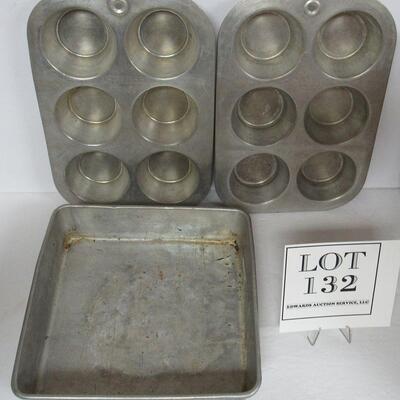 Vintage Kitchen Aluminum Chilton WareMuffin Tins and Baking Pan