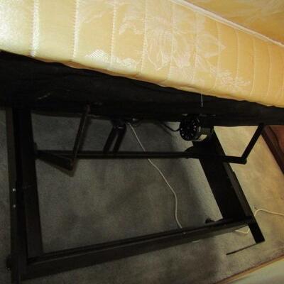 LOT 5  FULL SIZE ELECTRIC ADJUSTABLE BED WITH MASSAGE