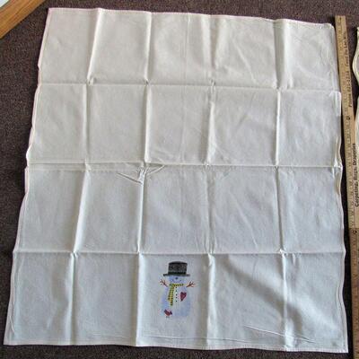 Two Large Kitchen Towels, Christmas Theme, Read Description