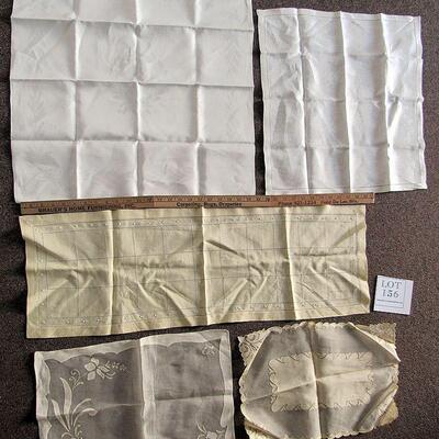 Vintage Table Rummer, Placemats, Small Table Cloths?