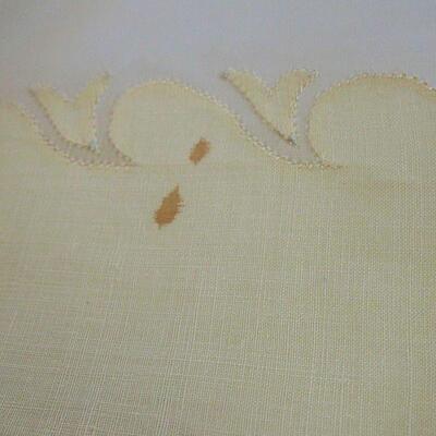 Vintage Table Rummer, Placemats, Small Table Cloths?