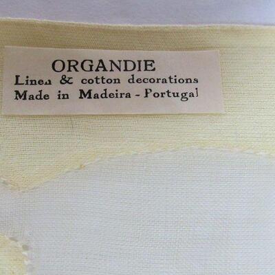 Vintage Table Rummer, Placemats, Small Table Cloths?