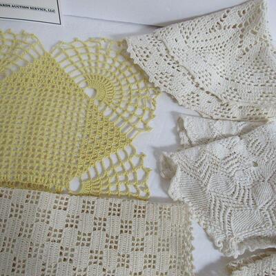Lot of Nice Vintage Fancywork and Potholders