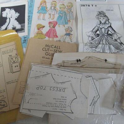 Large Lot of Vintage Doll Patterns