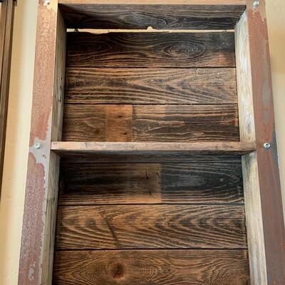 Wood pallet wall shelf