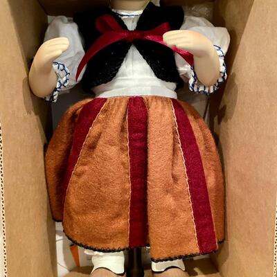 Berta Hummel inspired Snow White by The Aston-Drake Galleries Doll in Box