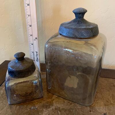 Set of two glass canisters with Metal Lids