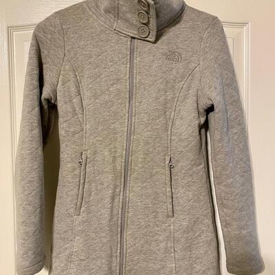 North Face Women's Gray Quilted Fleece Lined Jacket - Size S