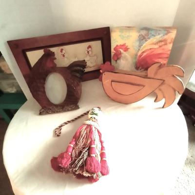 CHICKEN DECOR