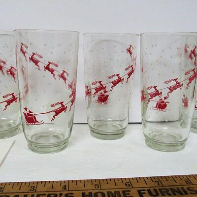 Fun Vintage Christmas Tumblers, Santa in Sleigh With Reindeer