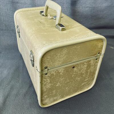 AA  VINTAGE SAMSONITE TRAIN CASE ROYAL TRAVELER