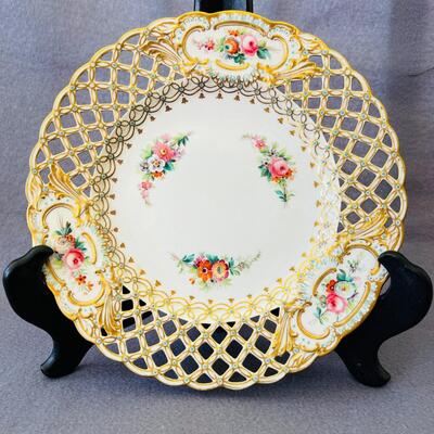 AA  ANTIQUE DRESDEN PIERCED BORDER DECORATIVE PLATES GOLD TRIM FLORAL MOTIF